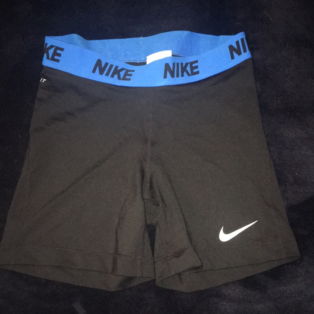 Black Nike dri-fit Spandex Shorts